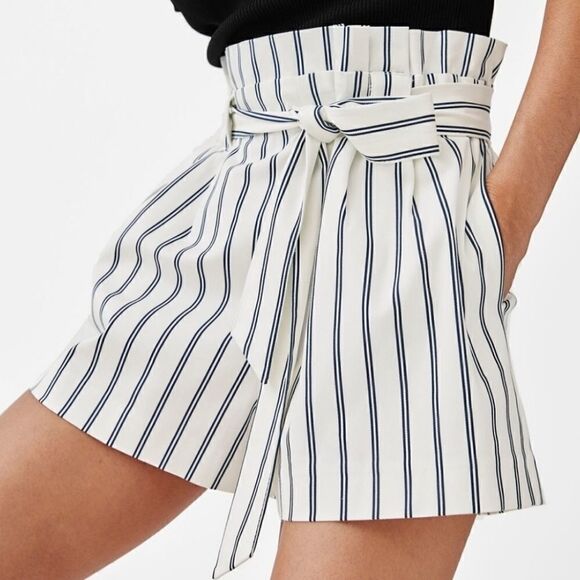 Zara TRF Pleated Belted High Waist Paper Bag Shorts White Striped Size XS New - Picture 5 of 12